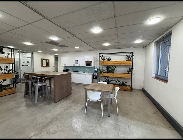 9.90M² OFFICE TO LET IN ROSEBANK